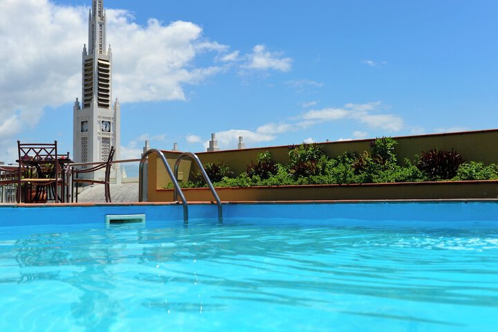 Pool 75 of 276