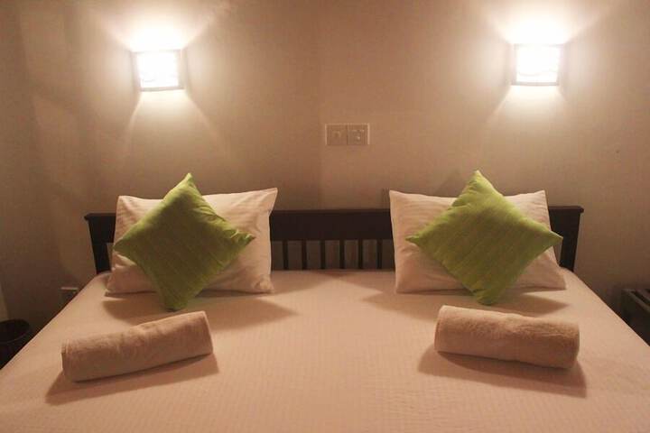 Room 6 of 20