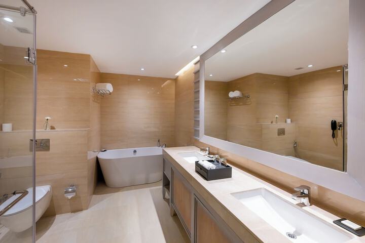 Room 18 of 29
