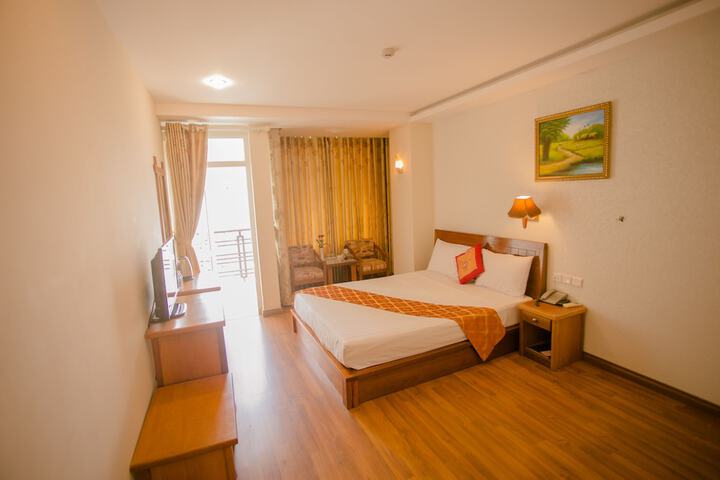 Room 10 of 78