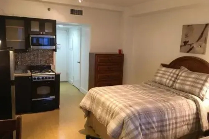 Room 5 of 14