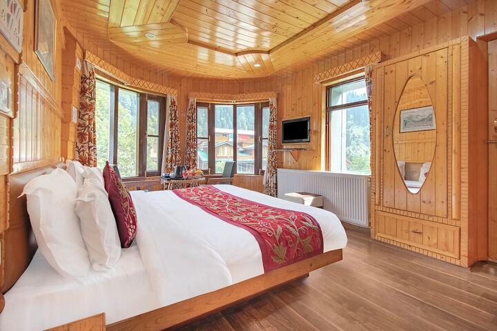 Room 3 of 19