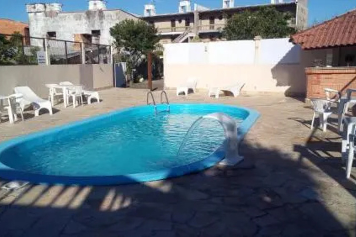 Pool 5 of 5