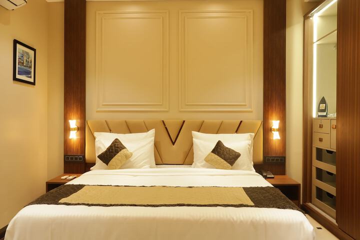 Room 31 of 65