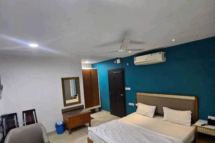 Room 2 of 9