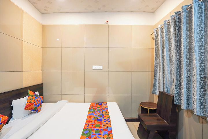 Room 19 of 35