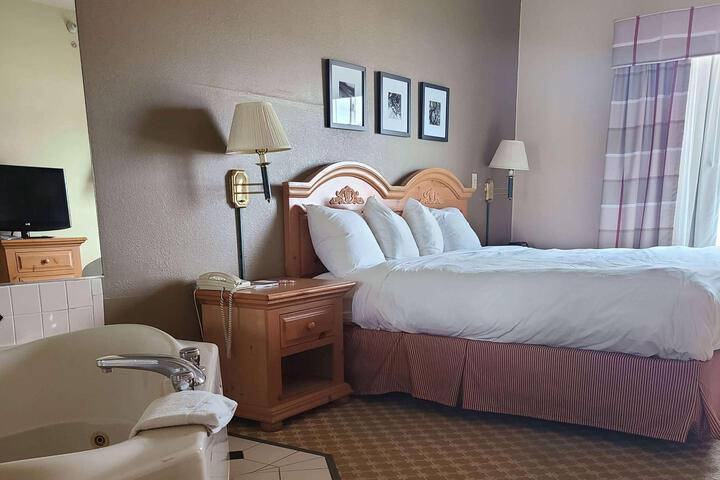 2 Queen Beds (4 of 5)