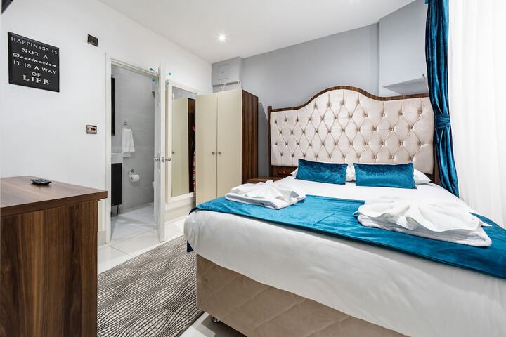 Room 20 of 112