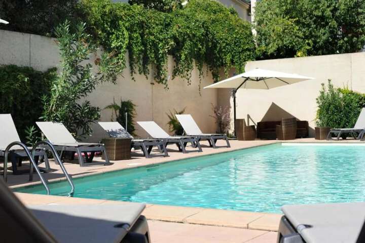 Pool 52 of 53