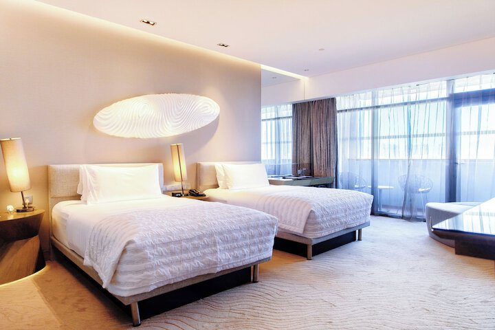 Room 17 of 65