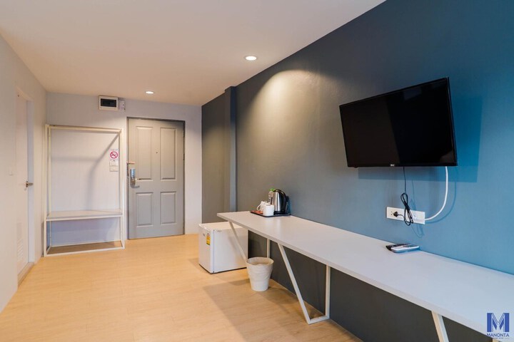 Room 16 of 26
