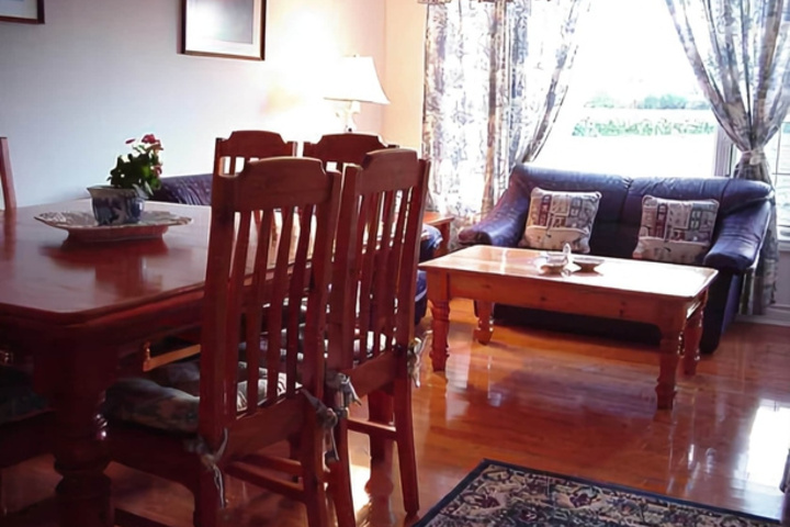 Room 4 of 20