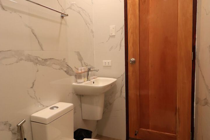 Room 13 of 42