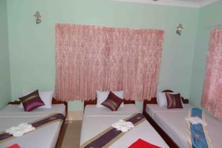 Room 26 of 38
