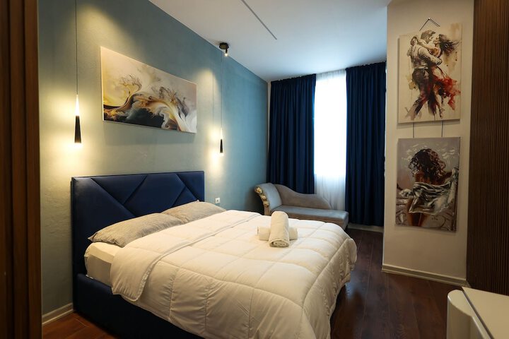 Room 14 of 169