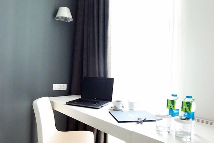 Room 18 of 57