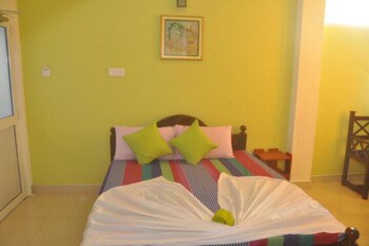 Room 18 of 18