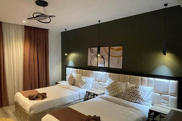 Room 40 of 135