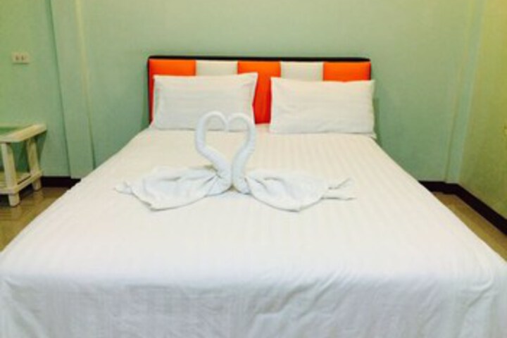 Room 17 of 25