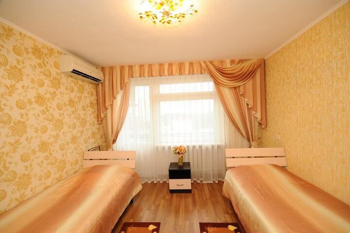 Room 14 of 30