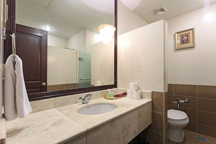 Room 20 of 36
