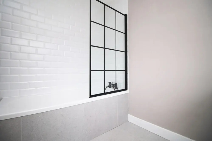 Room 13 of 21