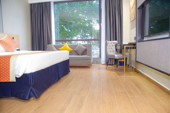 Room 21 of 62