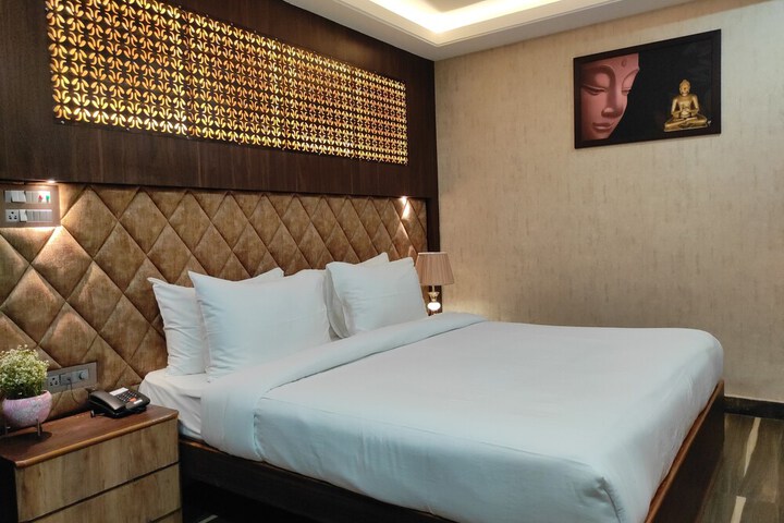 Room 26 of 110
