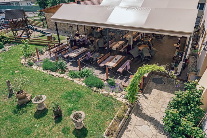 Terrace/Patio 90 of 90