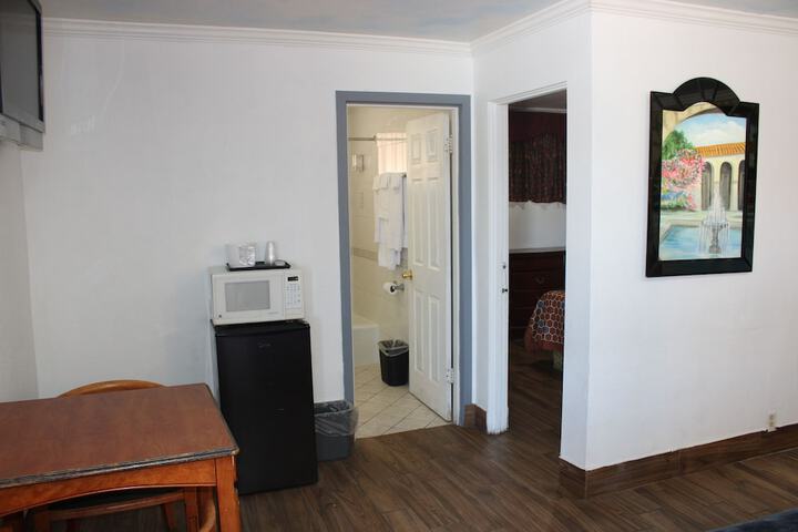 Room 21 of 68