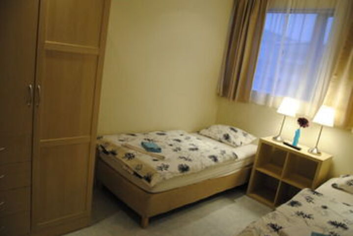 Room 48 of 94