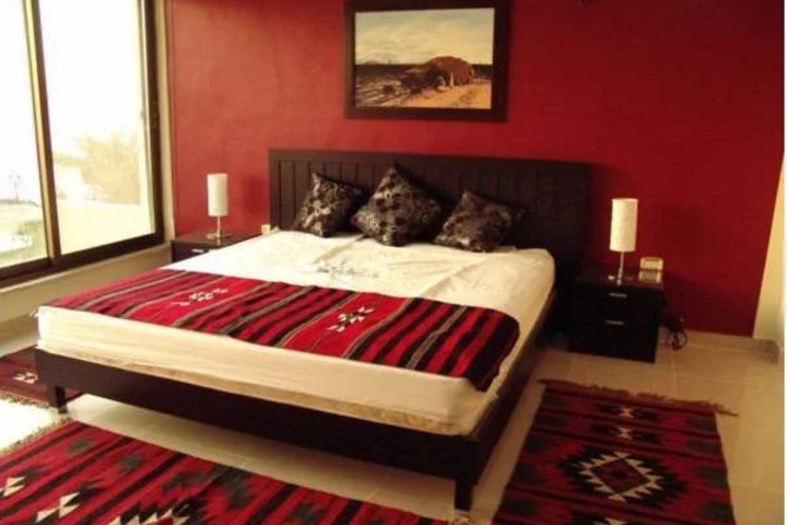 Room 2 of 50