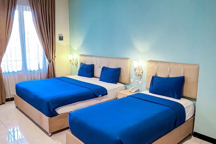 Room 4 of 42