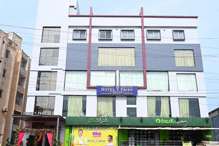 Exterior of Hotel V Pride Comfort
