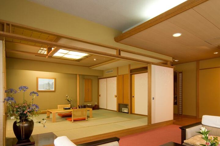 Room 9 of 41