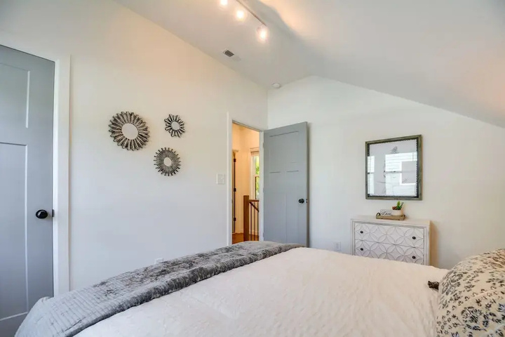 Room 3 of 14