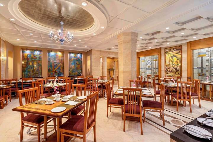 Dining Photos
