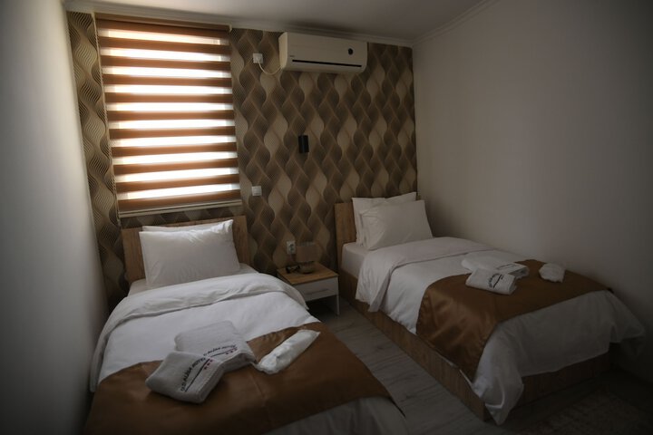 Room 3 of 31