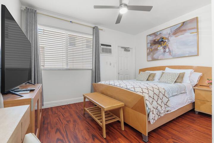 Room 16 of 120