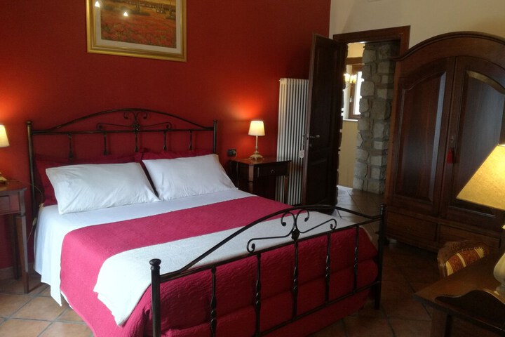 Room 8 of 26