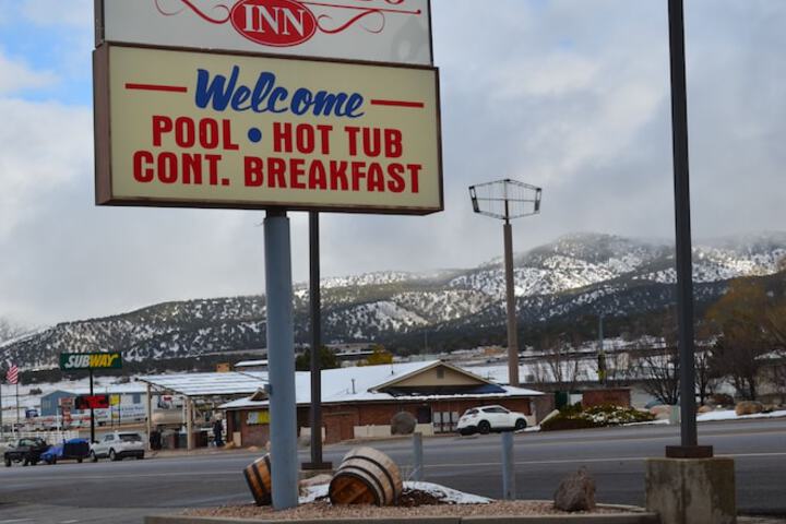 Property Grounds 25 of 29