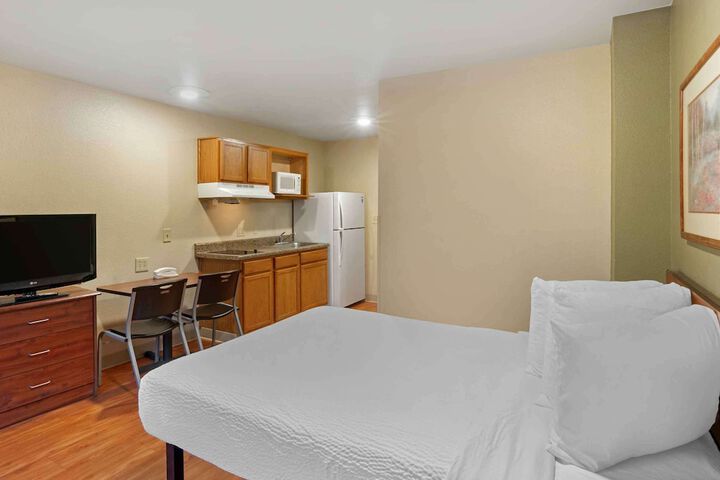 Studio with Double Bed (5 of 16)