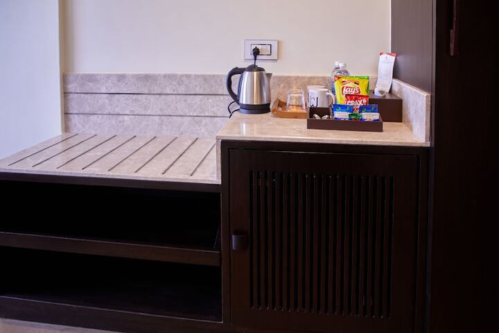 Breakfast/Coffee Service 27 of 41