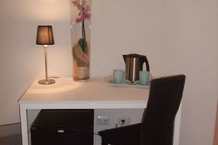 Room 29 of 34