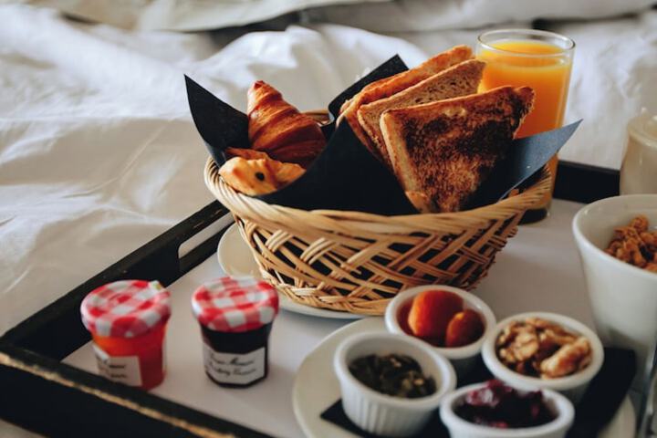 Breakfast/Coffee Service 64 of 81