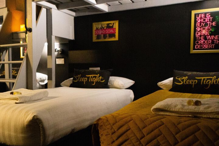 Room 5 of 44