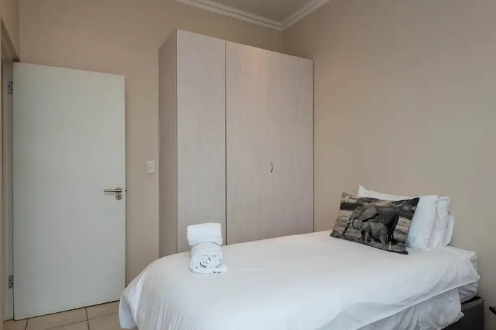 Room 2 of 15