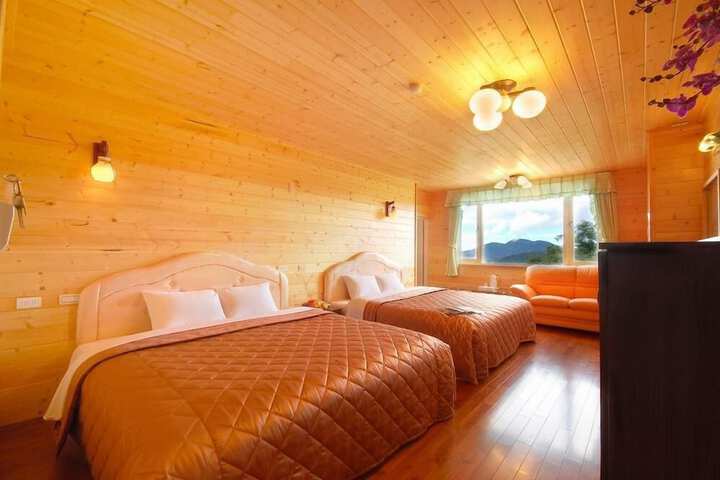 Room 18 of 32