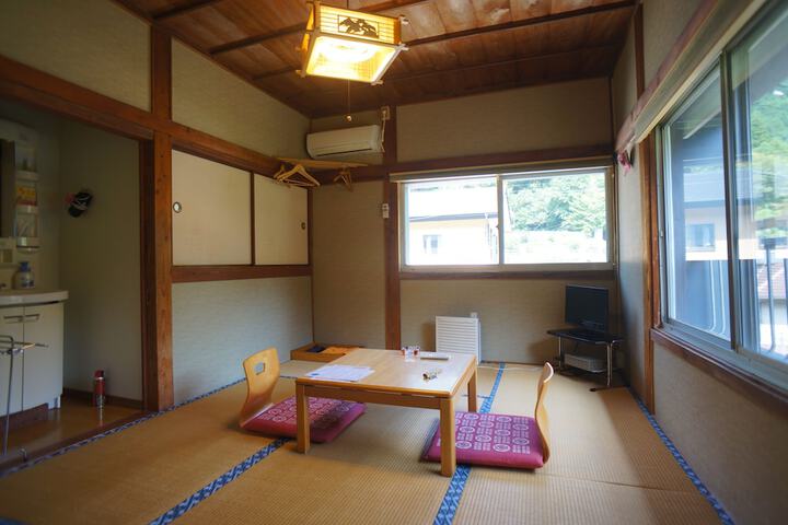 Room 9 of 53