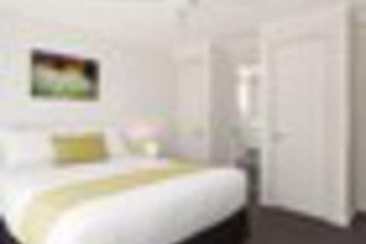 Room 5 of 36